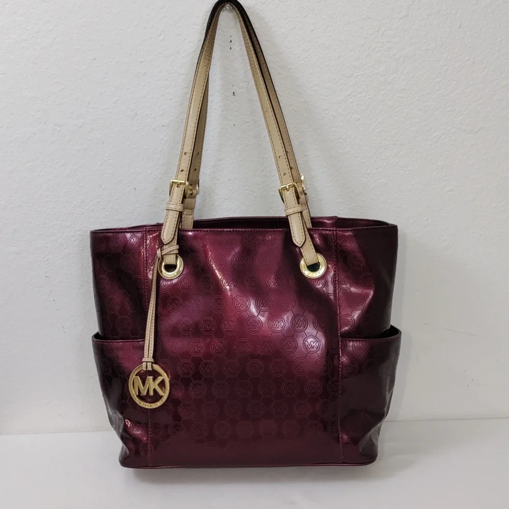 Michael Kors Jet Set East West Signature Bordeaux Patent Leather Metallic Tote